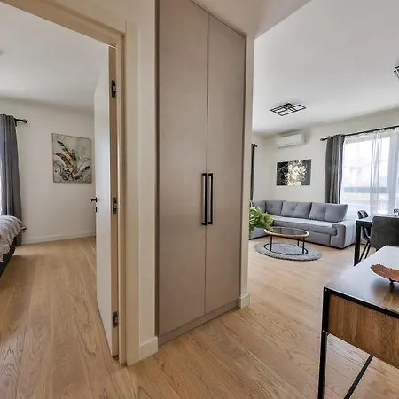 Modern On The Waterfront