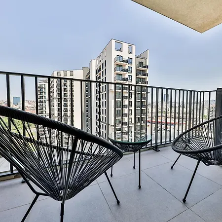 Modern On The Waterfront Apartment Belgrade